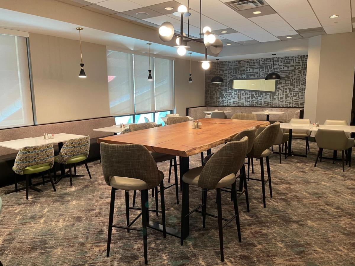 Holiday Inn Martinsburg By Ihg Buitenkant foto