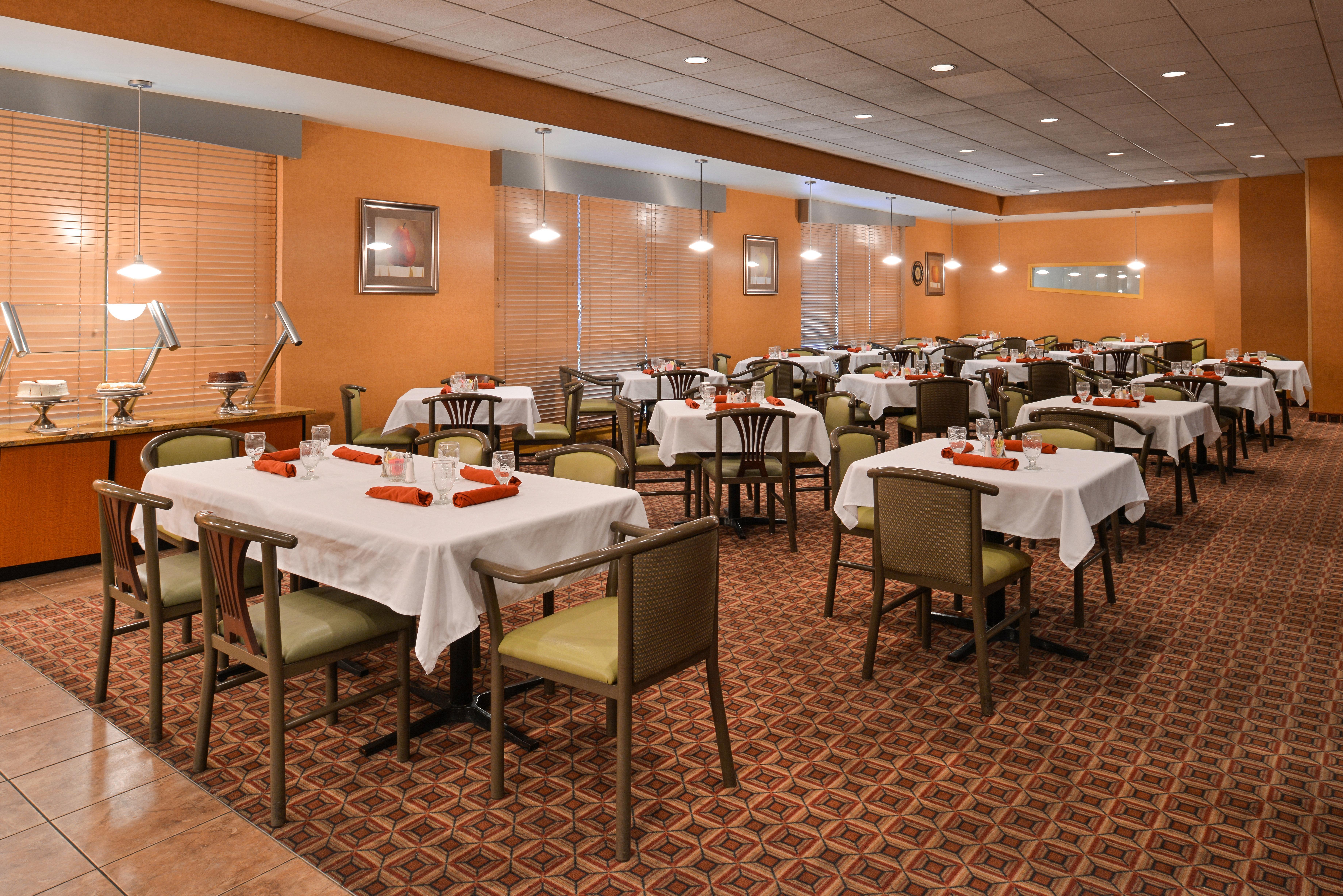 Holiday Inn Martinsburg By Ihg Buitenkant foto