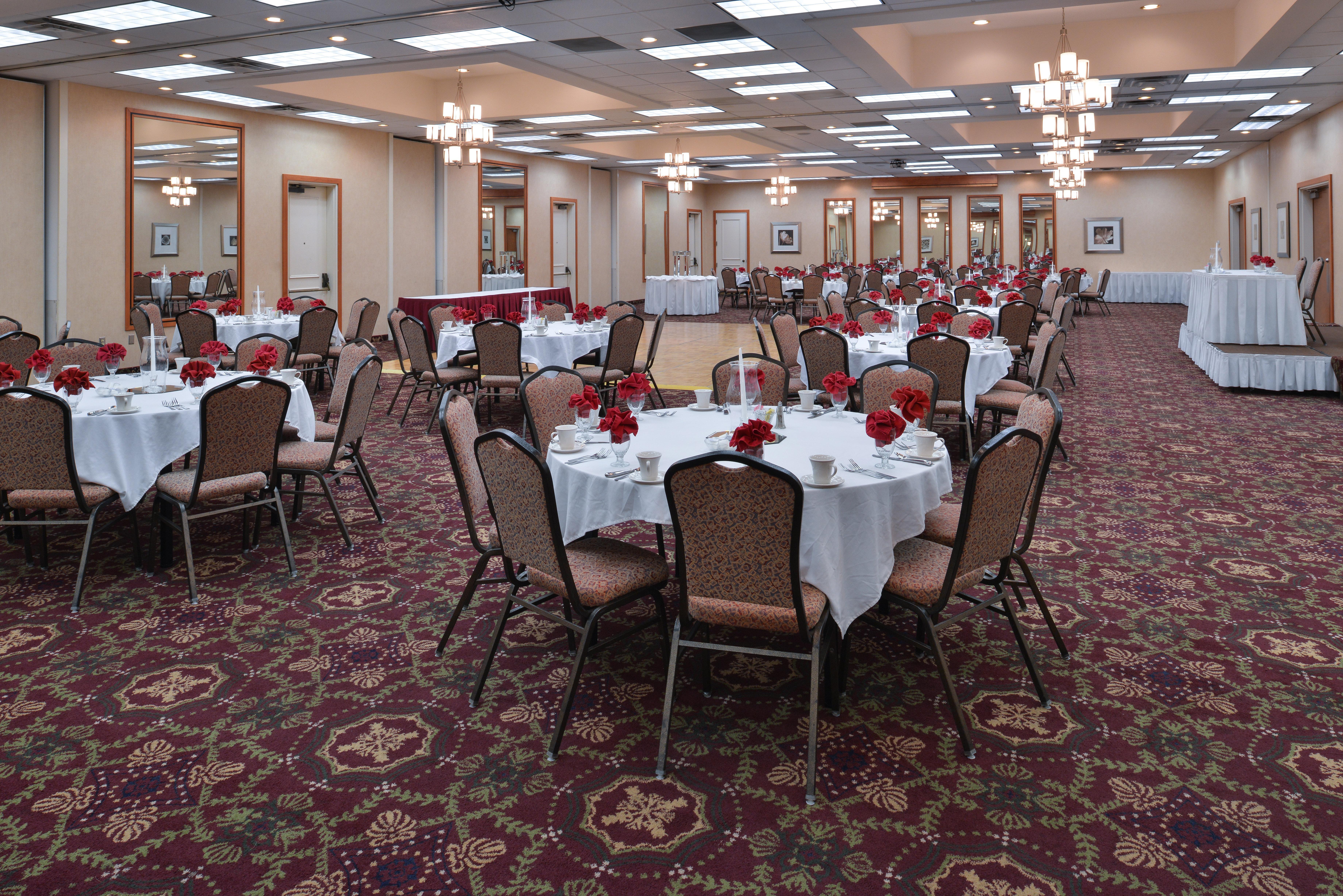 Holiday Inn Martinsburg By Ihg Buitenkant foto