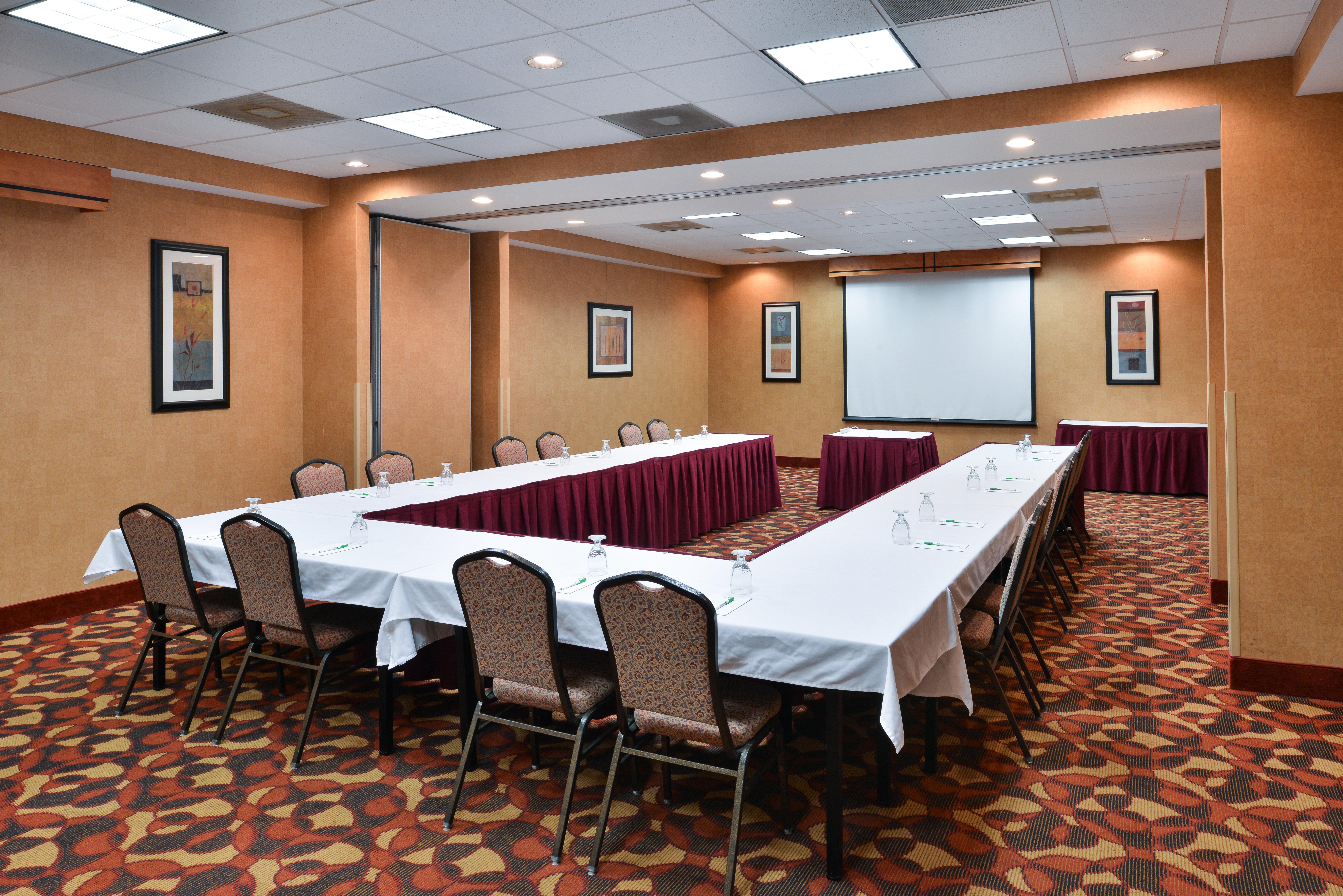 Holiday Inn Martinsburg By Ihg Buitenkant foto